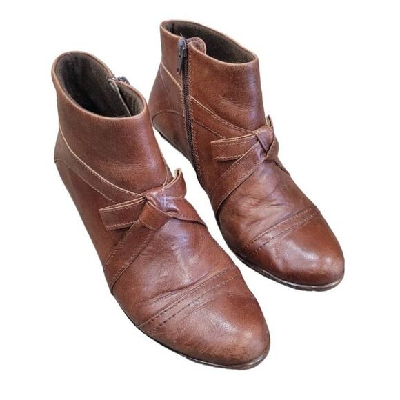 Naot Chestnut Leather Ankle Boots - Picture 6 of 12